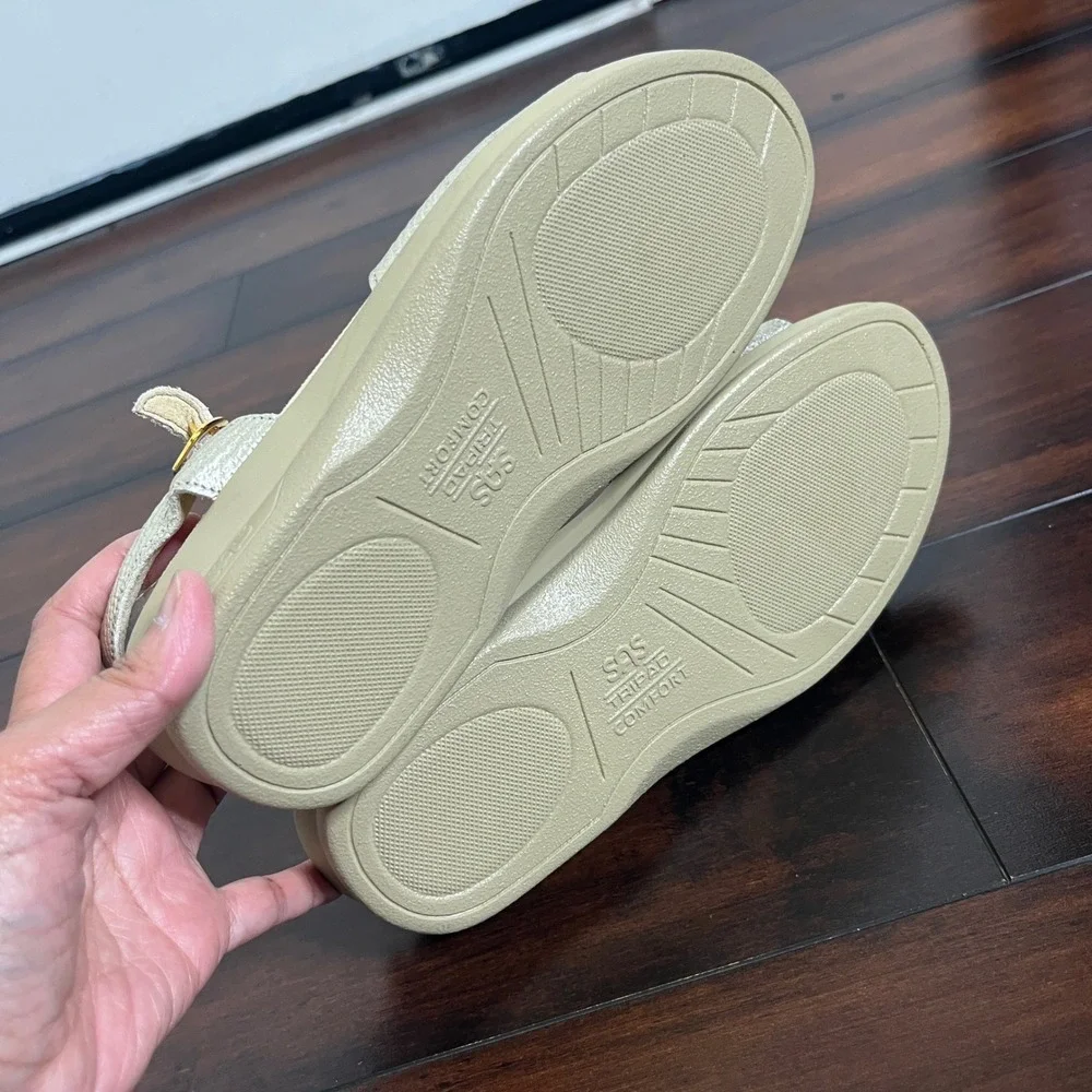 SAS NEW Duo Adjustable Gold Leather Comfort Sandals 8W Wide Walking Outdoors - Picture 6 of 8